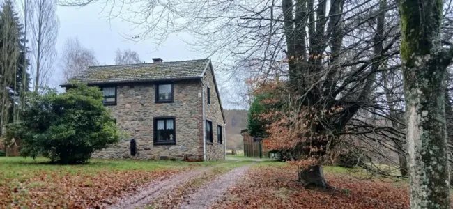 Usage mixte À Vendre 4980 Trois Ponts  BE