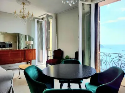 Appartement À Vendre 06190 Roquebrune-Cap-Martin  FR