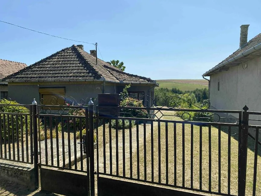 Maison À Vendre - 8934 Bezeréd HU Image 1